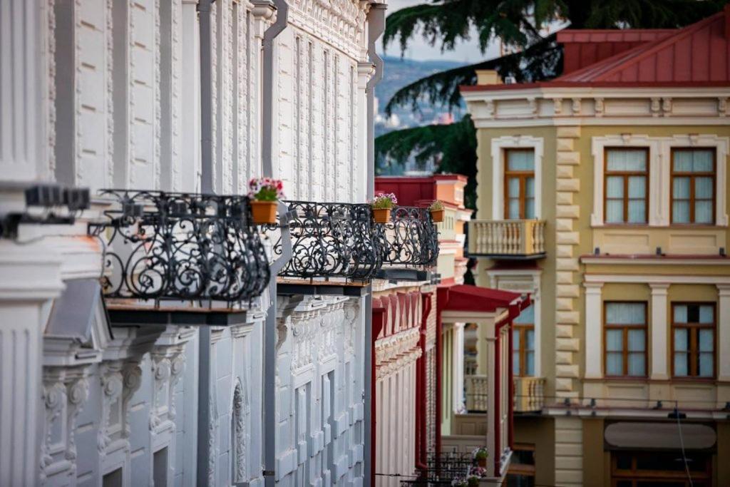 Апарт-отель Mari Тбилиси Экстерьер фото